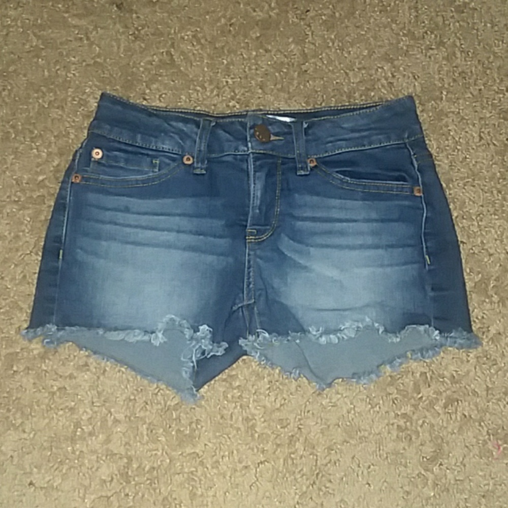 Junior's shorts (Size 3)
